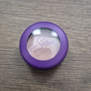 MAC Cosmetics Selena Blush in Soft Pink